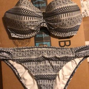 Cute bikini with detachable string top to bandeau